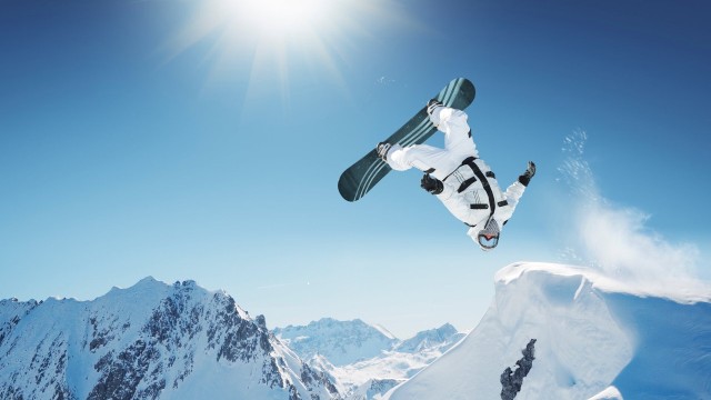 ac米兰官网-NBA交易窗口詹姆斯留队确认，nba交易窗口詹姆斯留队确认了吗